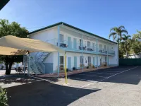 Central Point Motel