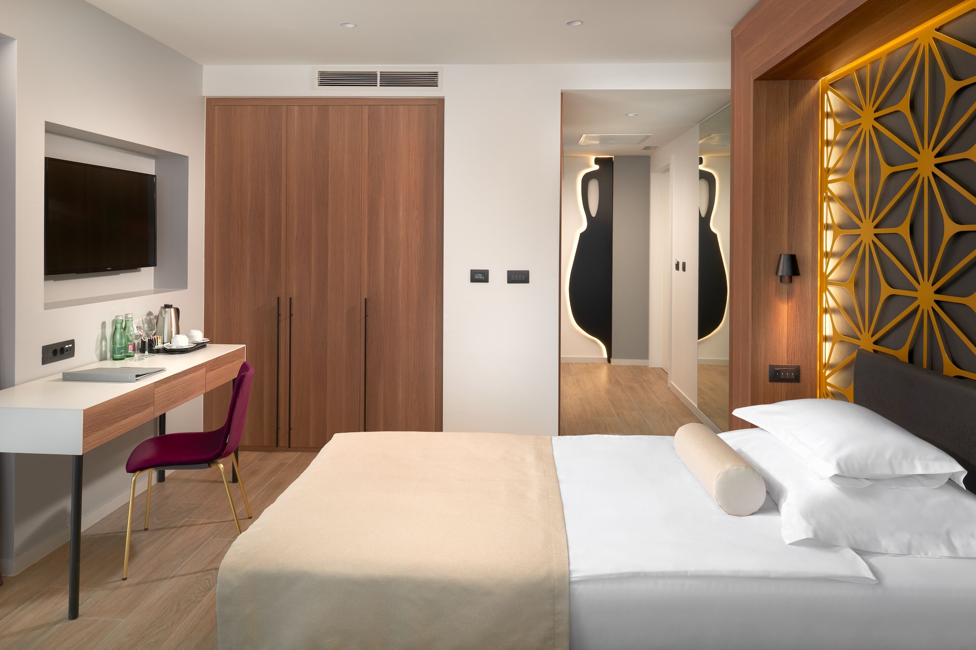 Amphora Hotel标准双人或双床房