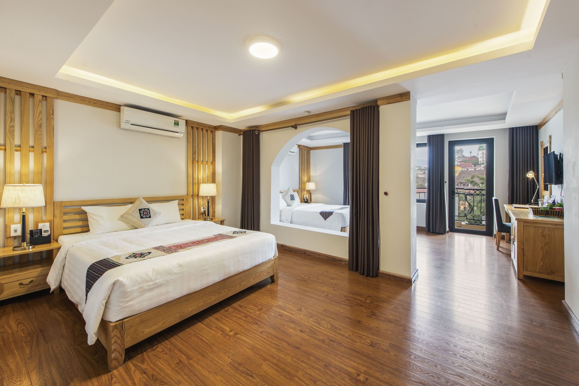 豪华家庭房， 两张双人床