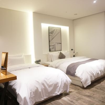 Premierdeluxetwina(Extrabedkrw 20000on-Site, Mixed-Gender Not Allowed For 3 Or More Pax/Freebreakfast 이스키아호텔 쿠폰