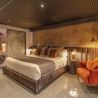 Four-Bedroom Apartment with Private Pool Haven Promo Code