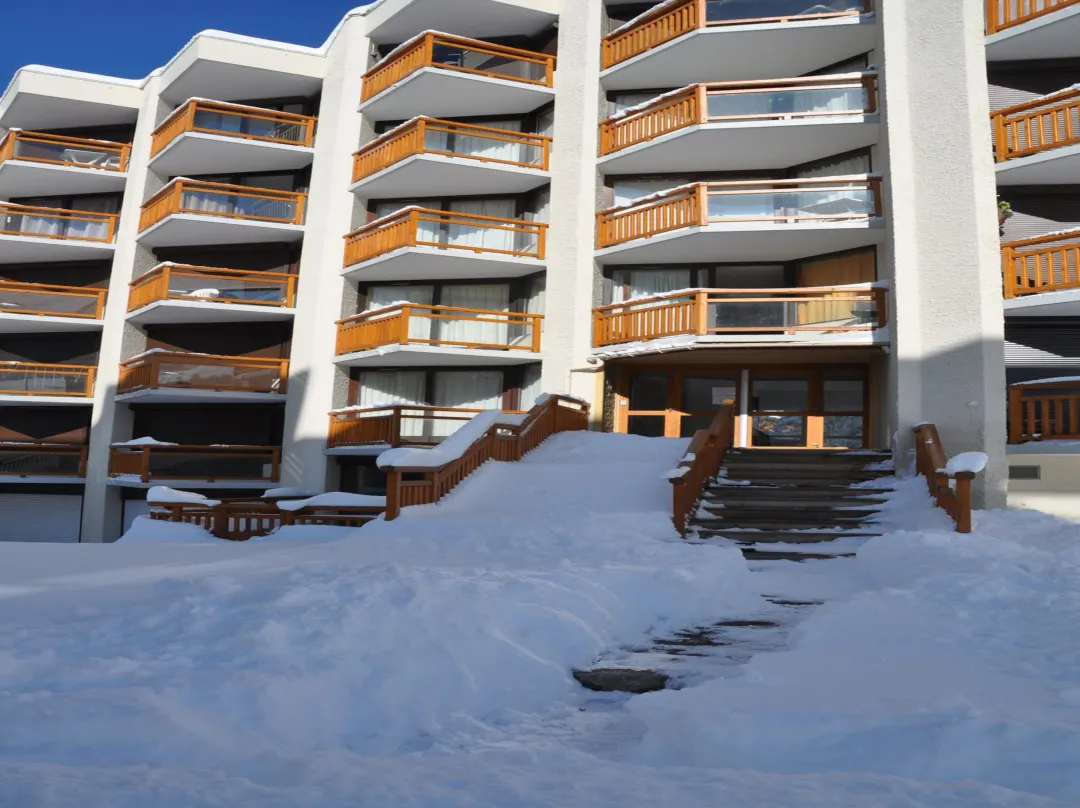 Slope-side Stay For Two Guests - Les Deux Alpes