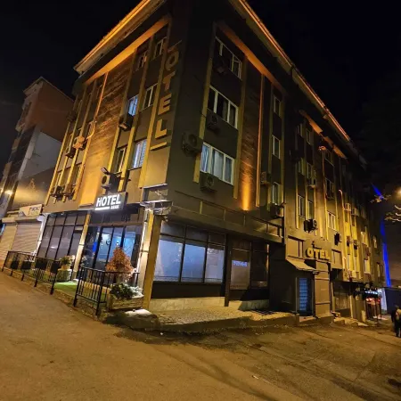Çorlu Aras Hotel & City Center Location Отели в г. Чорлу