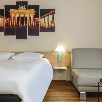Family Room with 63"x79" (160x200 cm) Double Bed and Sofa Bed, New Sleep-Easy Concept Ibis Berlin Messe Promo Code