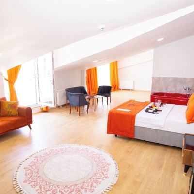 Romantic Double Room, Jetted Tub Zoom Hotel Promo Code