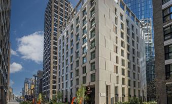 Clayton Hotel City of London - Housity