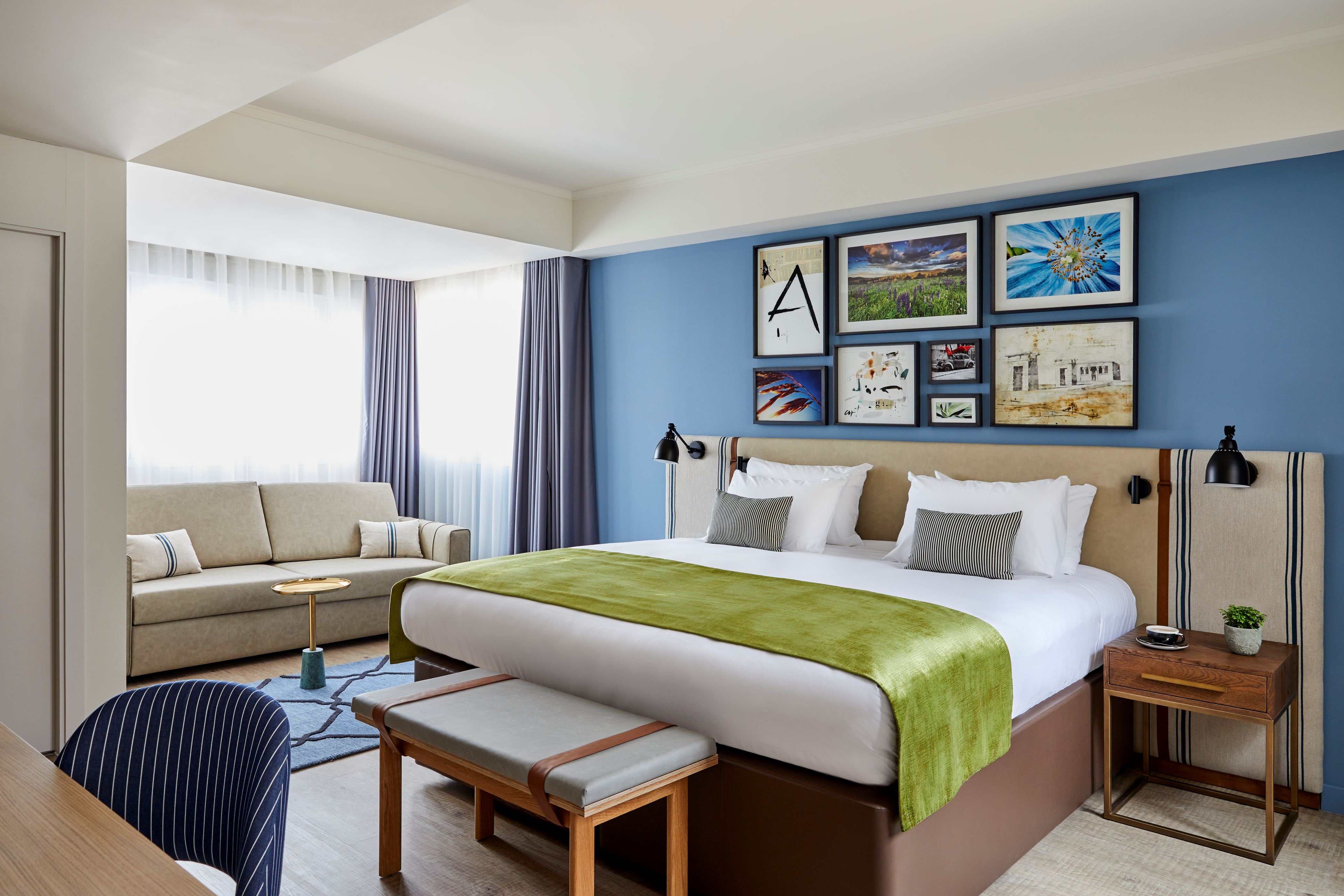 Premium Queen Room with sofa bed