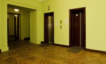 Luxkv Apartment on Kudrinskaya Ploschad