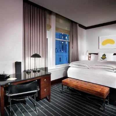 Atwood Queen Staypineapple, An Iconic Hotel, the Loop Promo Code