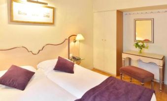 Hotel Suites Unic Renoir Saint-Germain