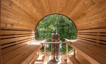 Viktoria Lodges - Housity