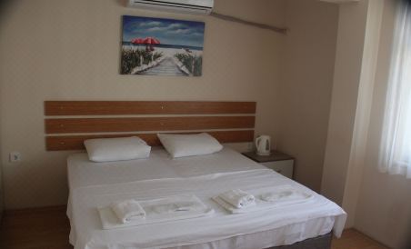 Marti Hotel - Housity