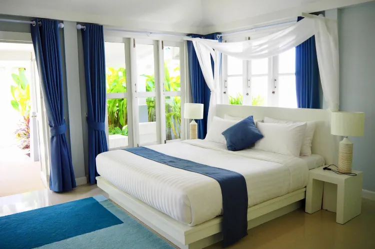 ห้องดีลักซ์ เตียงใหญ่ 1 เตียง