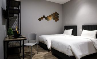 Rajawali Homestay - Housity