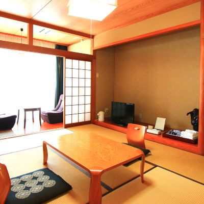 和風スタンダードルーム(浴室) ホテル本陣 クーポン