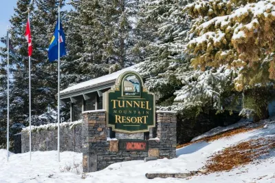 Tunnel Mountain Resort Hotels in 
