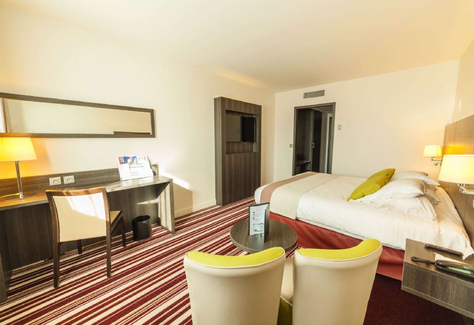 Best Western Plus Evreux Palais Des Congrès - Housity