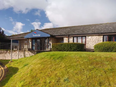 Travelodge Halkyn Hotele w: 