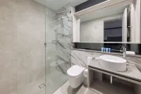 Meriton Suites Canberra