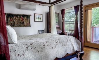 Red Horse Bed and Breakfast - Housity