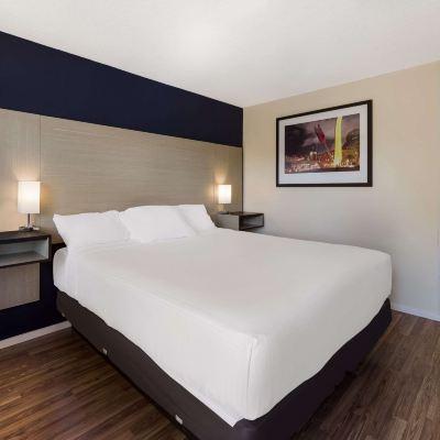 King Room-Non-Smoking Springtown Inn Promo Code