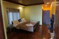 Drona Hills Resorts Hotel a 