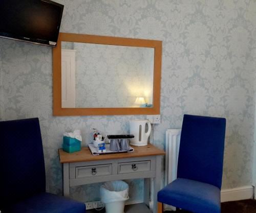 The Clovelly Double Room