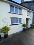Beautiful cottage in the heart of Rhayader with riverside views ( pet friendly) Hotels in Rhayader