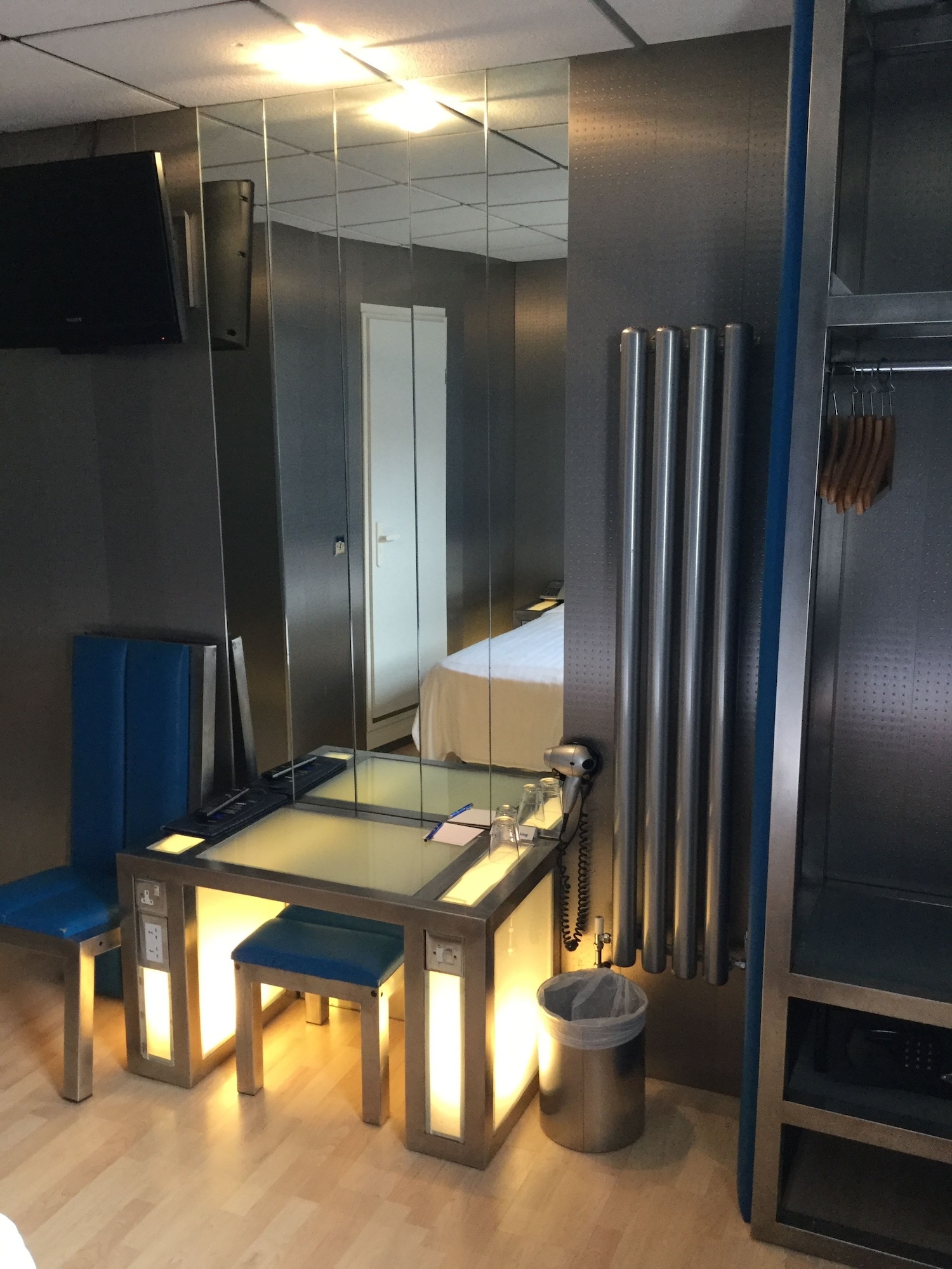 房间 （单人styloroom）