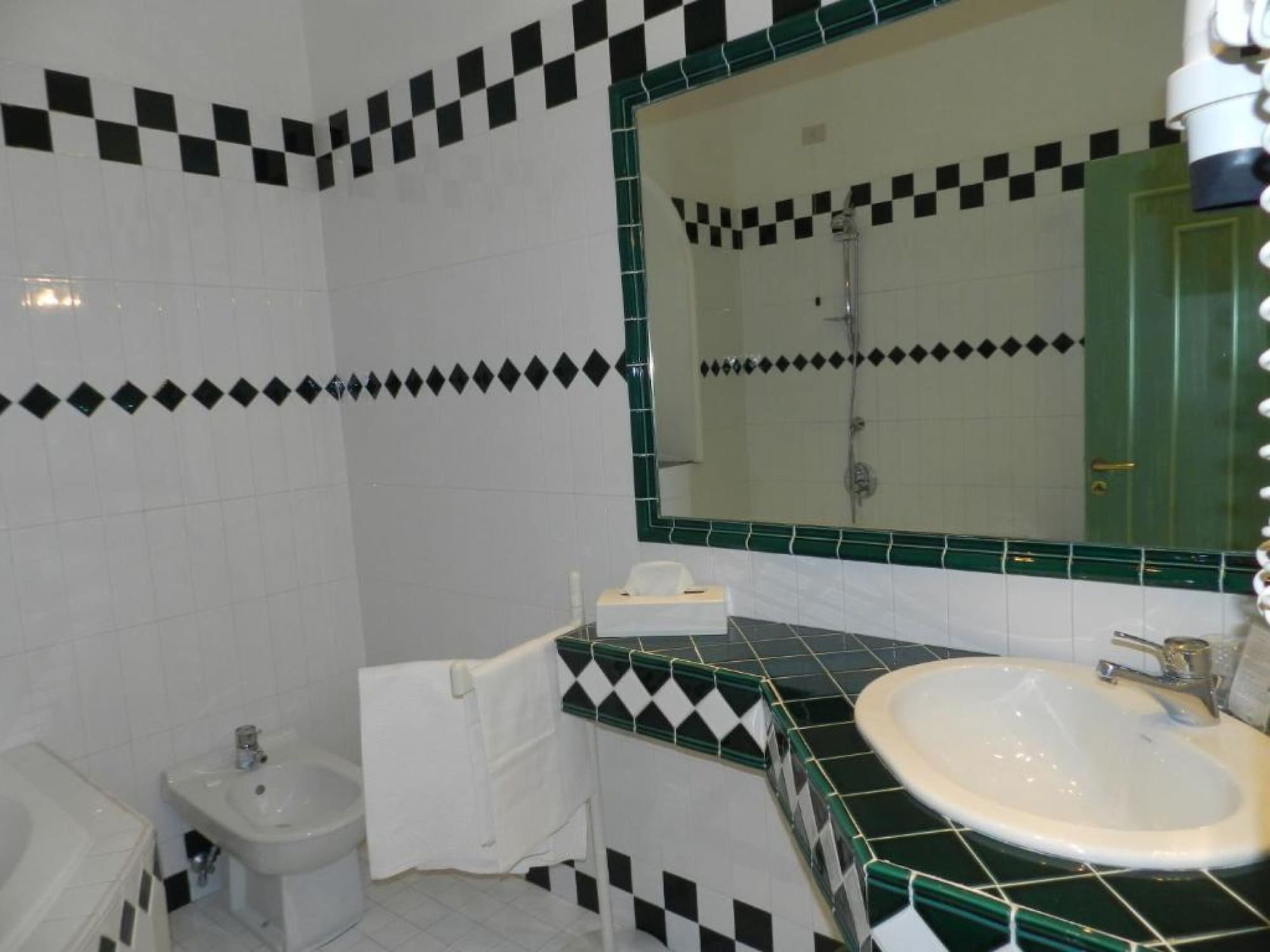 特大床间 - 带spa浴缸