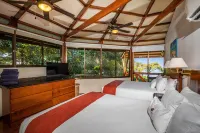 Tulemar Resort