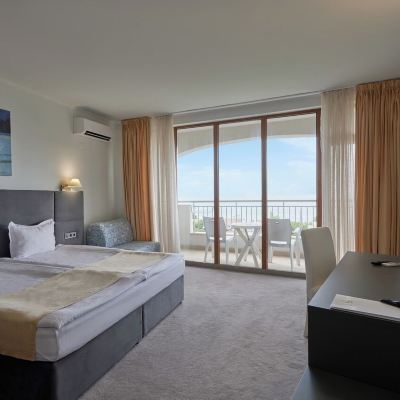 Double or Twin Room with Sea View Hotel Continental Promo Code