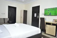 Ai-Royal Hotel & Suites Hotels in 