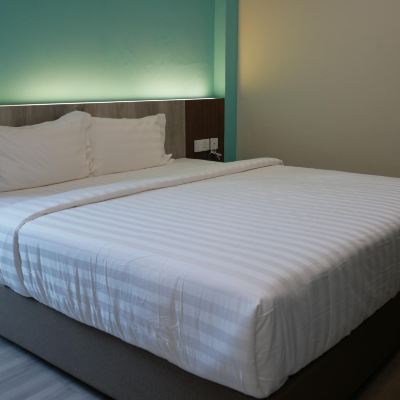 豪華特大床房 關丹聖廷苑酒店優惠