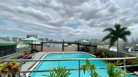 Urban Travellers Hotel