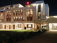 Vatika Premier Hotel فنادق في باتنا