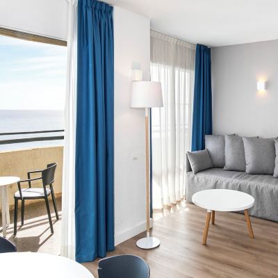 Apt. 2 Bedroom Frontal Sea V. (4Ad 2Ch) Sol Timor Apartamentos Promo Code