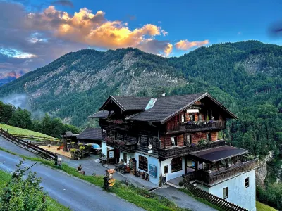 Veitenhof Alm im Autofreien Kaisertal Hotel di 