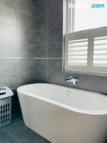 两卧室联排别墅