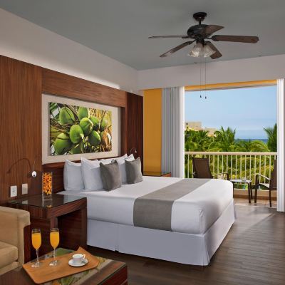 Deluxe King Room with Ocean View Krystal Grand Nuevo Vallarta Promo Code