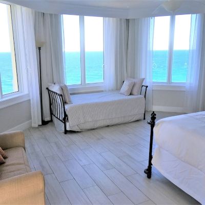 Deluxe Room, 1 King Bed with Sofa Bed, Ocean View (Room 504)