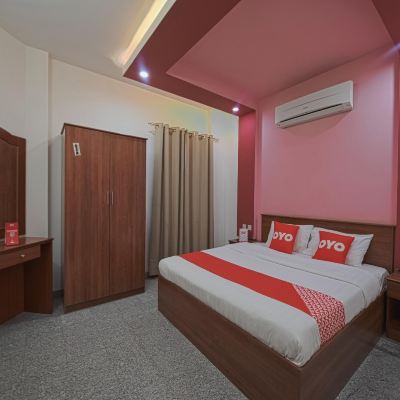 Deluxe Two-Bedroom Apartment OYO 116 Platinium Hotel Apartments Promo Code