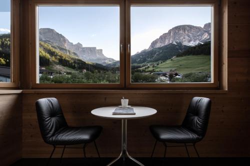 Ciasa de Munt Lifestyle Living 山景高级双人或双床间