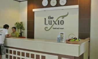 The Luxio Hotel - Housity