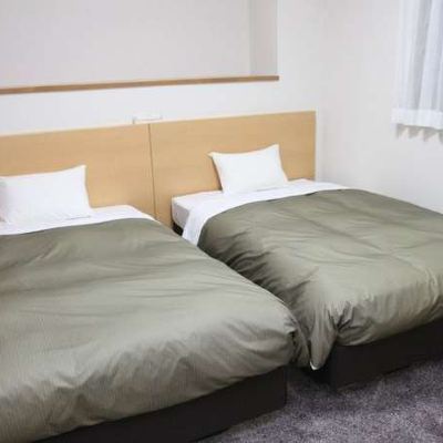 [Twin Type] 2 Spacious Semi-Double Beds 時之栖　富嶽温泉　ホテル花の湯 クーポン