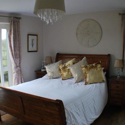 Double Room-Ensuite with Shower-Garden View-5 Pet Friendly
