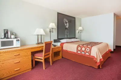 Super 8 by Wyndham Kindersley Hoteles en 