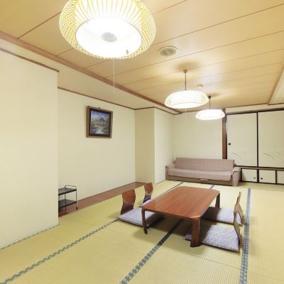 [Spacious, 14 Tatami Or More] Discounted Japanese-Style Room (Non-Smoking, No Shower) [Japanese Room] [Non-Smoking] 鶯宿温泉 ホテル加賀助 クーポン