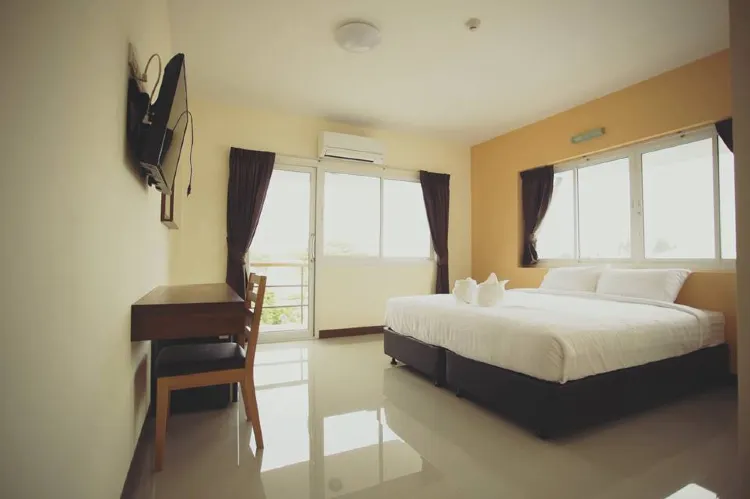 ห้องสแตนดาร์ด เตียงใหญ่ 1 เตียง