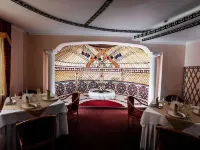 Hotel Zhambyl โรงแรมในทาราซ